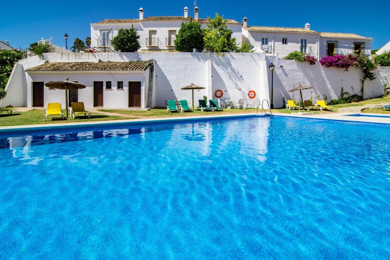 En- Cozy Andalusian Style Townhouse In Сasa de vacaciones *